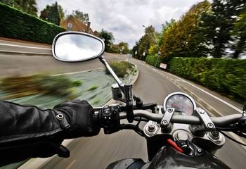 Leasing motocykla – dla kogo, raty leasingu, ubezpieczenie