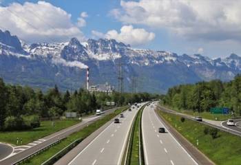 Opłaty za autostrady – winiety, bramki i systemy poboru należności